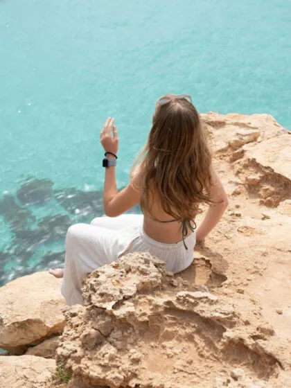 What to wear to the beach when it’s too cold to swim