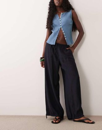 Abercrombie & Fitch Pantaloni stropicciati a palloncino neri-Nero