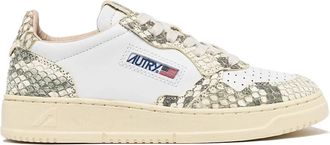 Autry Womens Medalist Low Sneaker In White Diamond