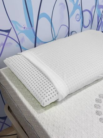 Talamo Italia Set Of 2 Pillows For Bed, 100% Made In Italy, Ergonomic soap Pillow In Perforated Memory Foam, Hypoallergenic And Breathable, 70x40xh12 Cm, Con Embala