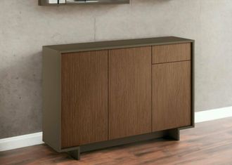Dmora Aparador Aneto, Aparador De Sal&oacute;n, Buffet De Sal&oacute;n Con 3 Puertas Y 1 Caj&oacute;n, 100% Made In Italy, 134x35h87 Cm, Marr&oacute;n Y Nogal - Dmora