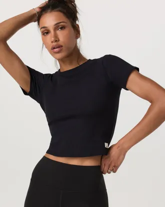 Tシャツ・カットソー ELISABETTA FRANCHI Woman T-Shirt Black MA029 110 UNRvEYTBMnA0Dw0JMA00346E2_2520