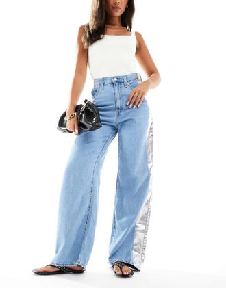 Levi's Jeans larghi stretti in vita lavaggio chiaro con pannello laminato-Blu