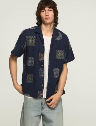 Lucky Brand Mens Novelty Camp Collar Shirt
