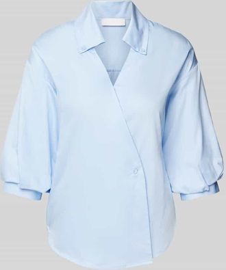 Rich & Royal Slim Fit Bluse mit tiefem V-Ausschnitt in Blau, Gr&ouml;&szlig;e 36