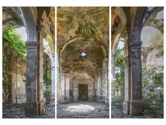 Schubiger M&ouml;bel Digitaldruck auf Acrylglas Tryptichon - Verlassener Flur 2