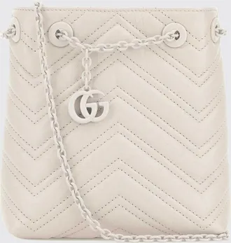 Gucci Mini borsa a secchiello GG Marmont in nappa matelass&eacute; chevron con logo GG