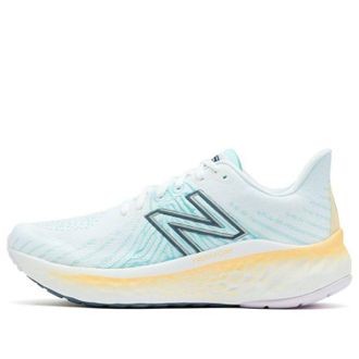 New Balance (WMNS) New Balance Fresh Foam X Vongo v5 White Light Mango WVNGOWM5