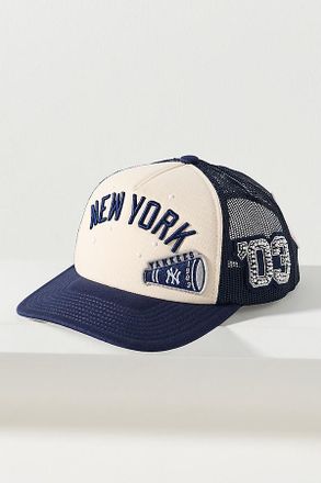 Mitchell & Ness MLB Charm Trucker Hat