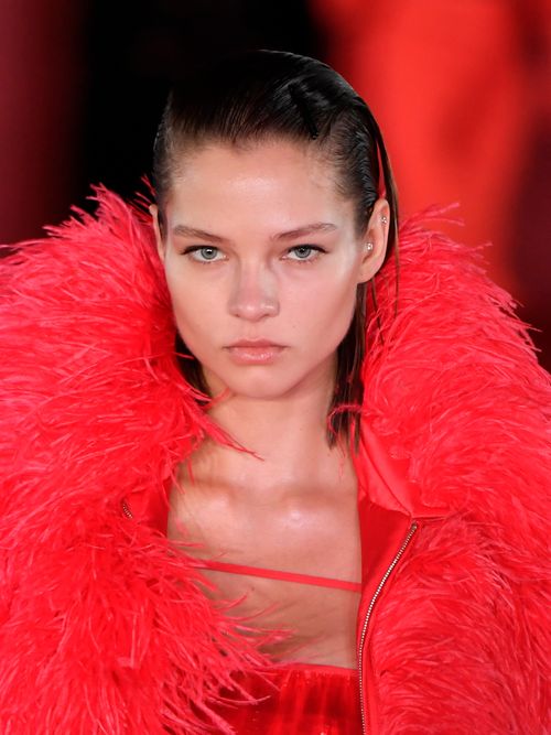 Runway Look von David Koma Fall/Winter 2023/24 auf der London Fashion Week.