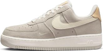 Nike (WMNS) Nike Air Force 1 Low 07 Light Bone DZ4863-001