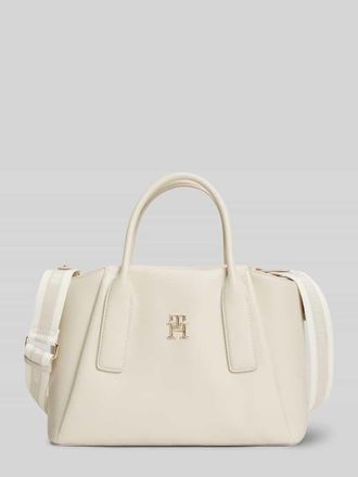 Tommy Hilfiger Henkeltasche mit Logo-Applikation und abnehmbaren Schulterriemen in Offwhite, Gr&ouml;&szlig;e 1