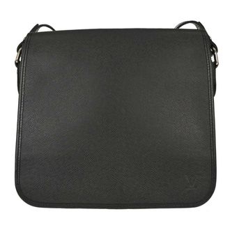 Louis Vuitton Andrei Messenger Taiga Leather Black Leather Handbag (Pre-Owned)