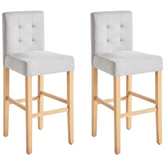 Beliani Conjunto De 2 Taburetes De Bar En Tela Gris Con Patas De Madera Clara Estilo Retro Madison