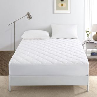 Puredown Peace Nest Four-Leaf Clover Quilted Mattress Pad with TC300 100% Cotton Cover