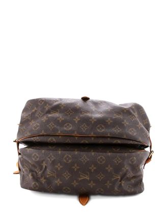 Louis Vuitton Saumur Handbag Monogram Canvas 35 crossbody bag - Bruin