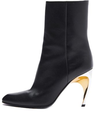 Alexander McQueen (WMNS) Alexander McQueen Armadillo Leather Ankle Boots Black Silver 780676WIEG21399