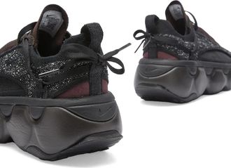 Nike Womens Flyknit Bloom Sneakers Black Rubber