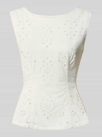 Gina Tricot Buse mit floralem Loch-Stitching in Offwhite, Gr&ouml;&szlig;e XS