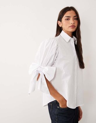 Miss Selfridge camicia con maniche a fiocco bianca-Bianco
