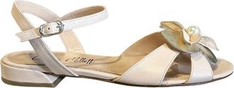 Cristina Millotti Womens Taryn Leather Sandals In Nude