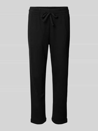 Juvia Sweatpants in verk&uuml;rzter Passform in Black, Gr&ouml;&szlig;e XXL
