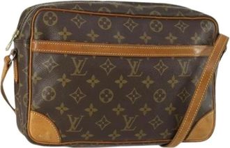 Louis Vuitton Pre-owned Cross Body Bags, female, Brown, Size: ONE SIZE Pre-owned Canvas Cross Body Bag