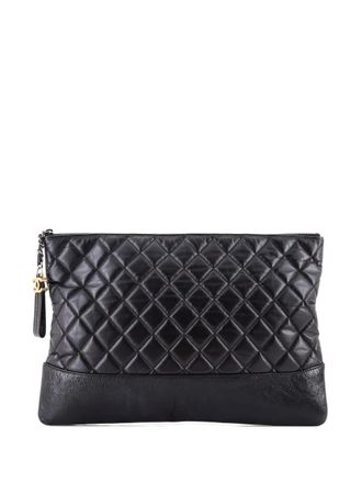 Chanel Gabrielle O Case Quilted Aged Calfskin Large clutch bag - Nero