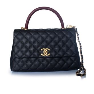 Chanel Coco handtas met handvat aan de bovenkant, uitgevoerd in zwart kaviaarleer