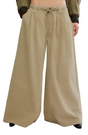 Free People Julien Wide Leg Chino Pants in Chinchilla at Nordstrom, Size X-Small