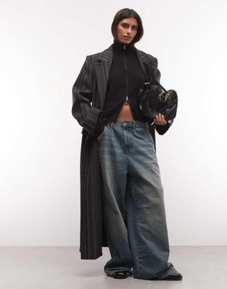 Weekday Logan cappotto oversize doppiopetto in misto lana a righe grigio m&eacute;lange