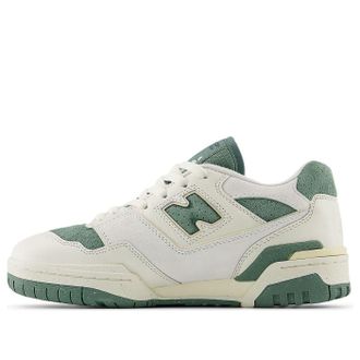New Balance (WMNS) New Balance 550 Sea Salt Dark Juniper BBW550PE