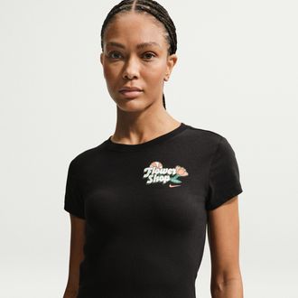 Nike Womens Short-Sleeve Graphic Basketball T-Shirt in Black | IM0298-010