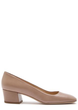 Gabriela Hearst Agathe 40 Leather Pumps - Nude