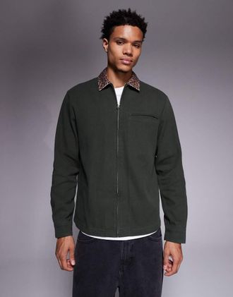 Asos Camicia oversize verde con colletto in stampa leopardata a contrasto