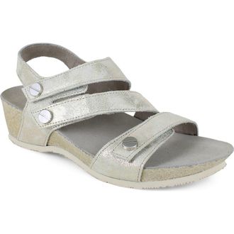 Munro Del Mar Sandal in Cream Metallic Suede at Nordstrom, Size 6.5