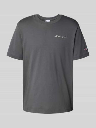 Champion T-Shirt mit Logo-Stitchings und Rundhalsausschnitt in Anthrazit, Gr&ouml;&szlig;e XS