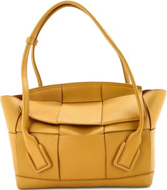Bottega Veneta Arco Bag Maxi Intrecciato Leather Medium shoulder bag - Giallo