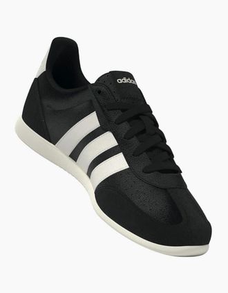 adidas Womens Adidas Barreda Lo Womens Black/White Trainers - Size: UK 7 / eu 40.5 / us 8.5