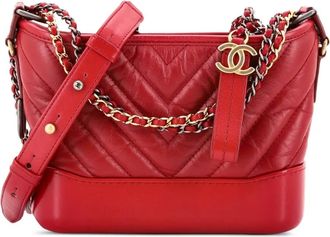 Chanel Gabrielle Hobo Chevron Aged Calfskin Small crossbody bag - Rood