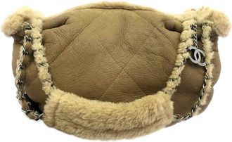 Chanel Vintage Soft Tan Shearling shoulder bag