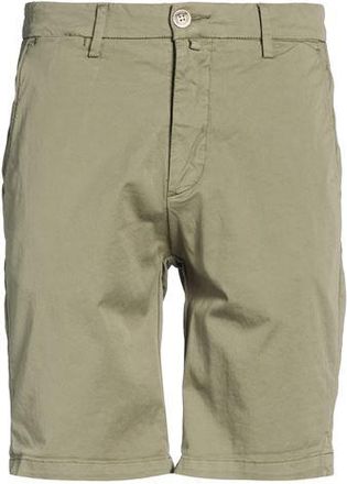 Gianni Lupo BOTTOMWEAR - Shorts & Bermuda Shorts sur YOOX.COM