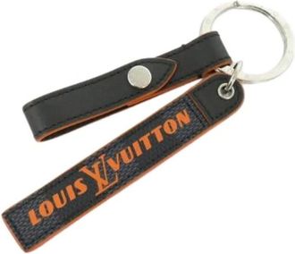 Louis Vuitton Pre-owned Accessories, male, Black, Size: ONE SIZE Pre-owned Porte Cle Belt Tab Damier Cobalt Keyring