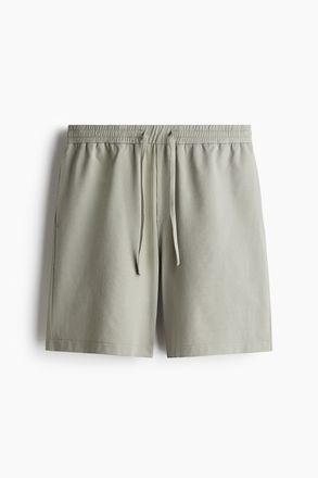 H&M Shorts in Relaxed Fit - Salbeigr&uuml;n