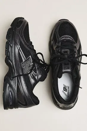 New Balance 740 Sneakers