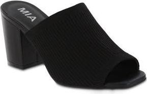 Mia Hilary Platform Sandal in Black Fly at Nordstrom Rack, Size 6.5