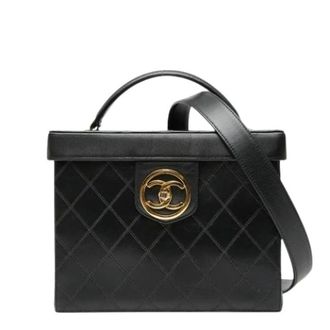 Chanel Pre-owned Handbags, female, Black, Size: ONE SIZE Pre-owned Bicolor Shoulder Bag