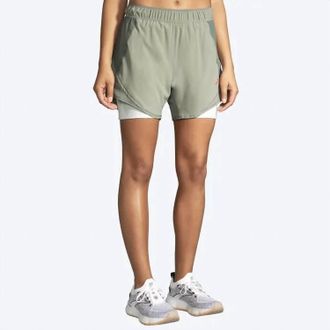Brooks Chaser 5 2-In-1 Short In Pebble / Dark Pebble