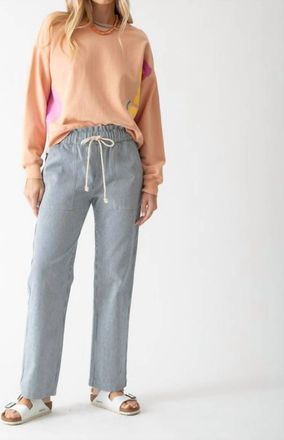 Electric & Rose Peace Out Graphic Classic Sweatshirt In Apricot