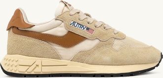 Autry REELWIND LOW SNEAKERS IN ECRU AND CATHAY SPICE SUEDE AND NYLON